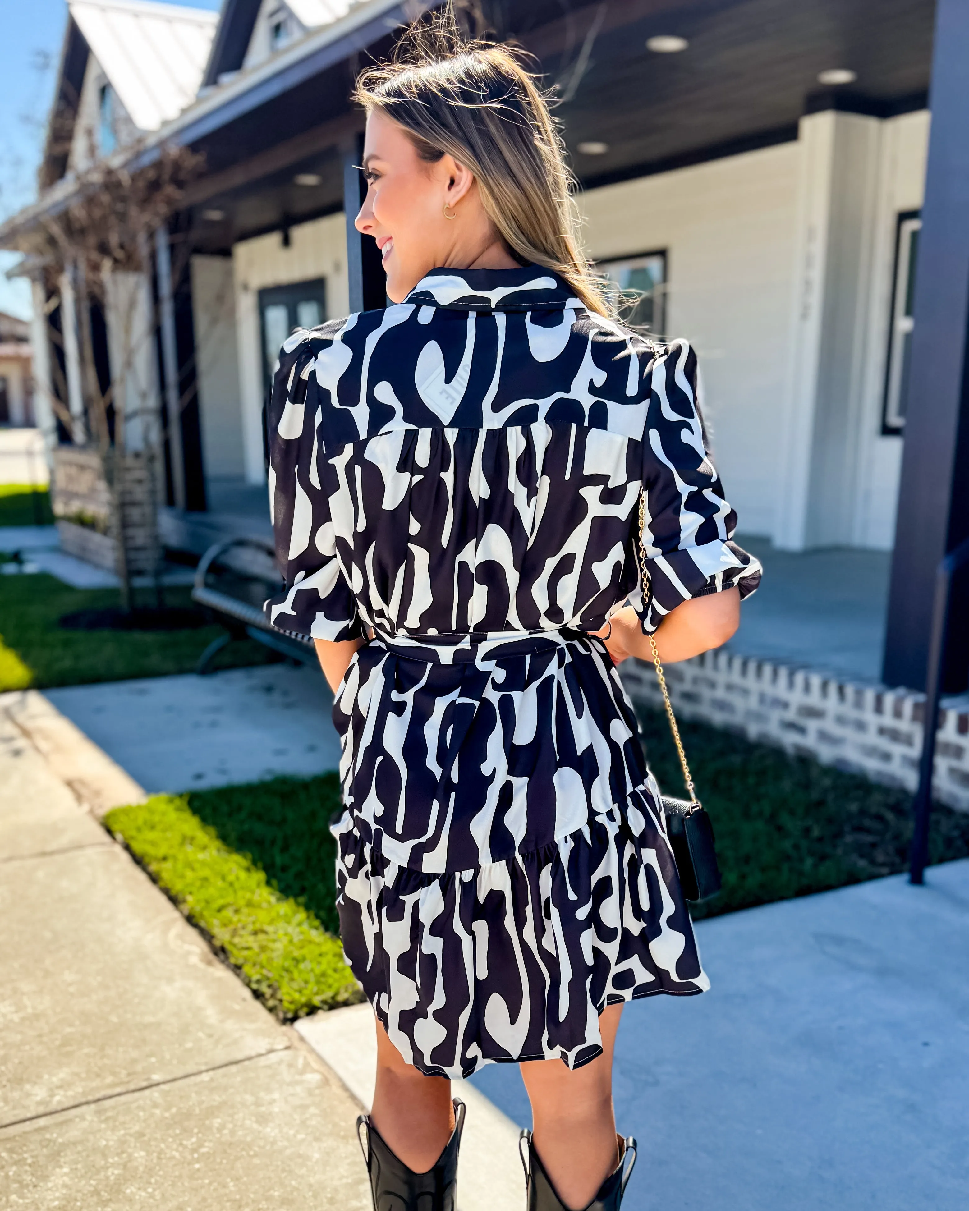 Abstract Print Collared Dress in Black Mix