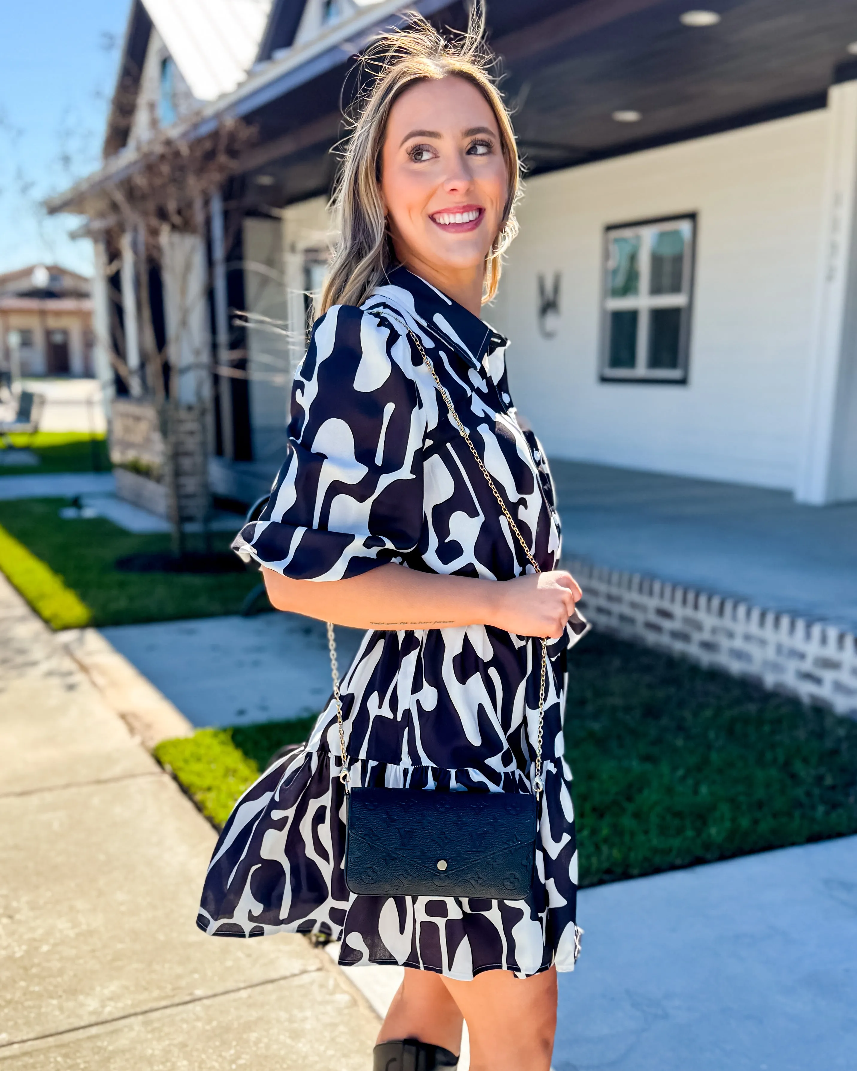 Abstract Print Collared Dress in Black Mix