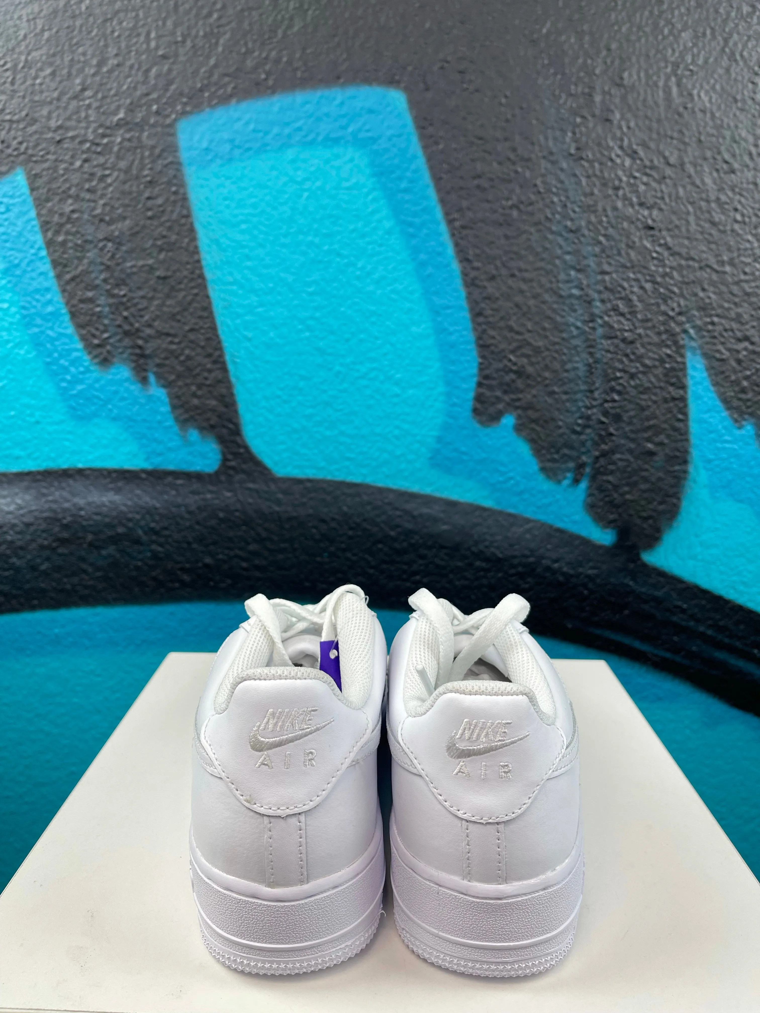 Air Force 1 LE GS 'Triple White'