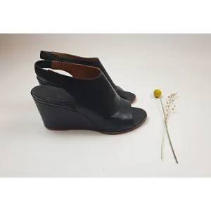 & Other Stories black leather wedge style slingbacks shoes size 37