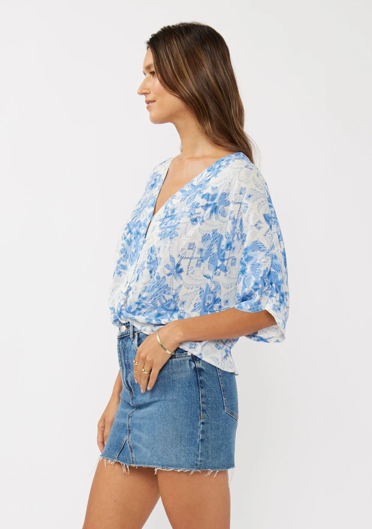 Beyond Moments Twist Front Top