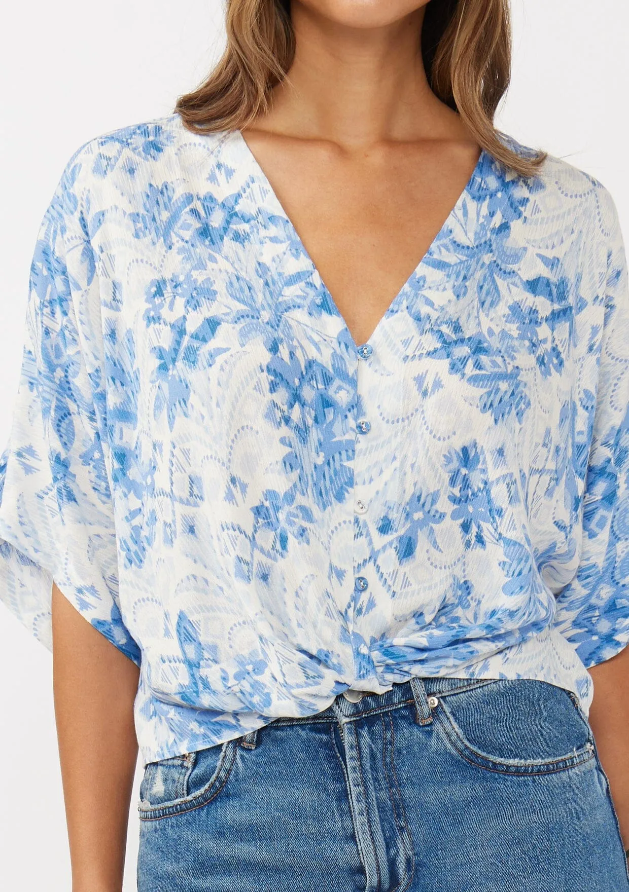 Beyond Moments Twist Front Top