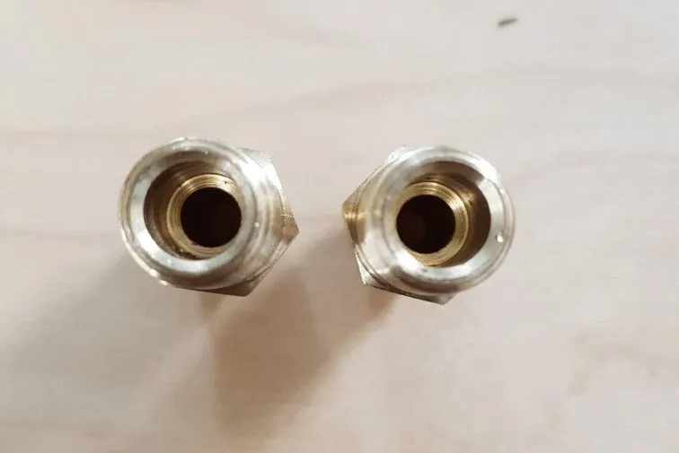 Brass Gas fitting 5-16 Flare Union for 1-4 Taper Thread x 2