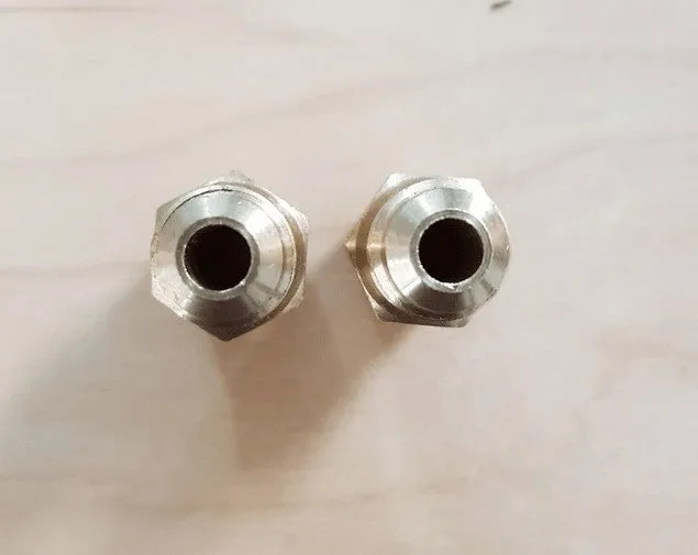 Brass Gas fitting 5-16 Flare Union for 1-4 Taper Thread x 2