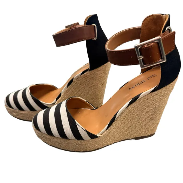 Call It Spring Striped Wedge Women's Size 7.5