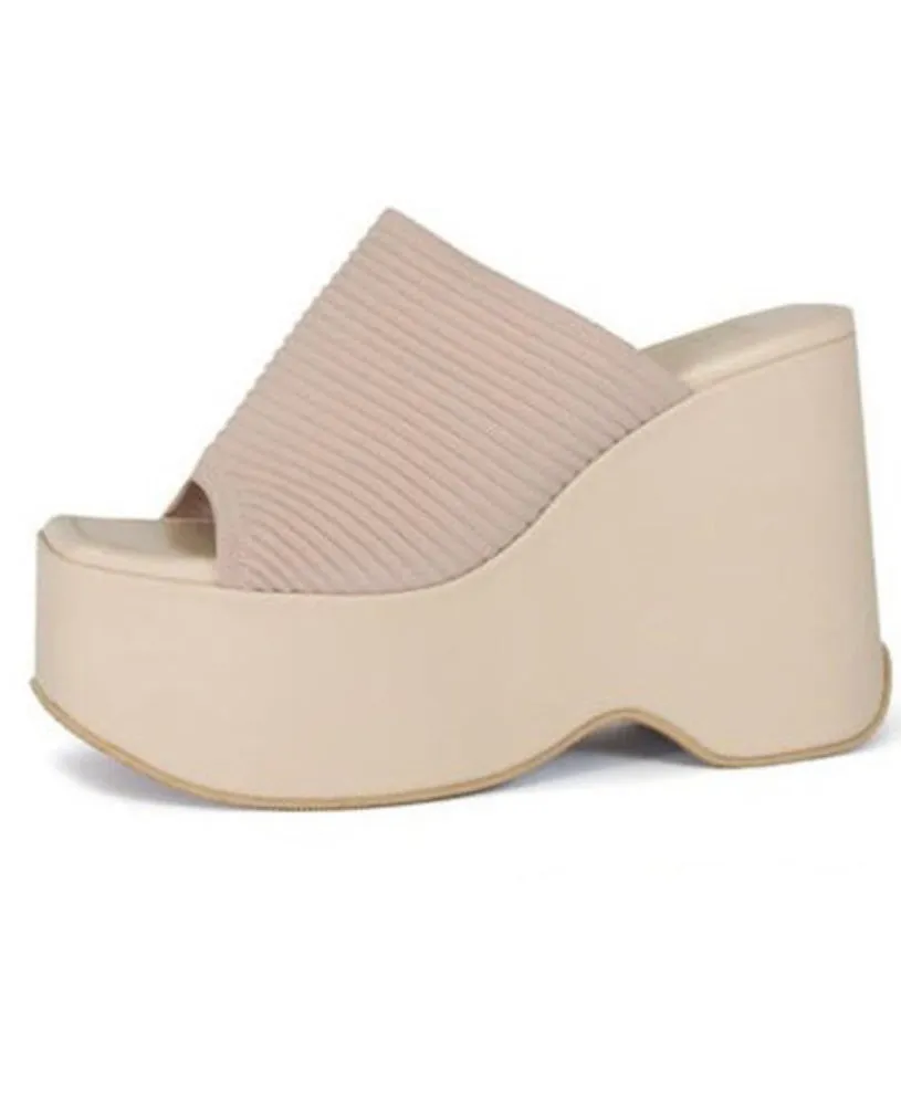 Candyce Cream Wedge