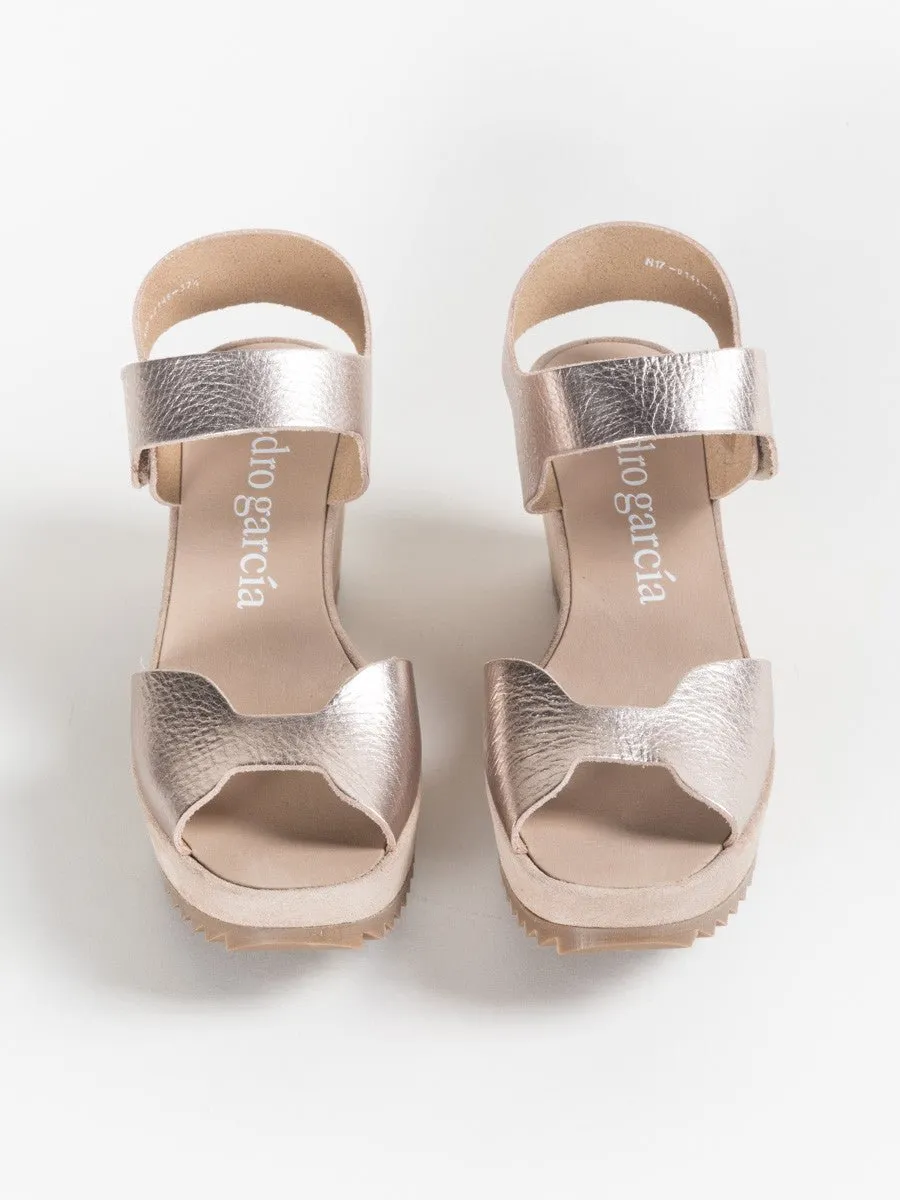 fama wedge