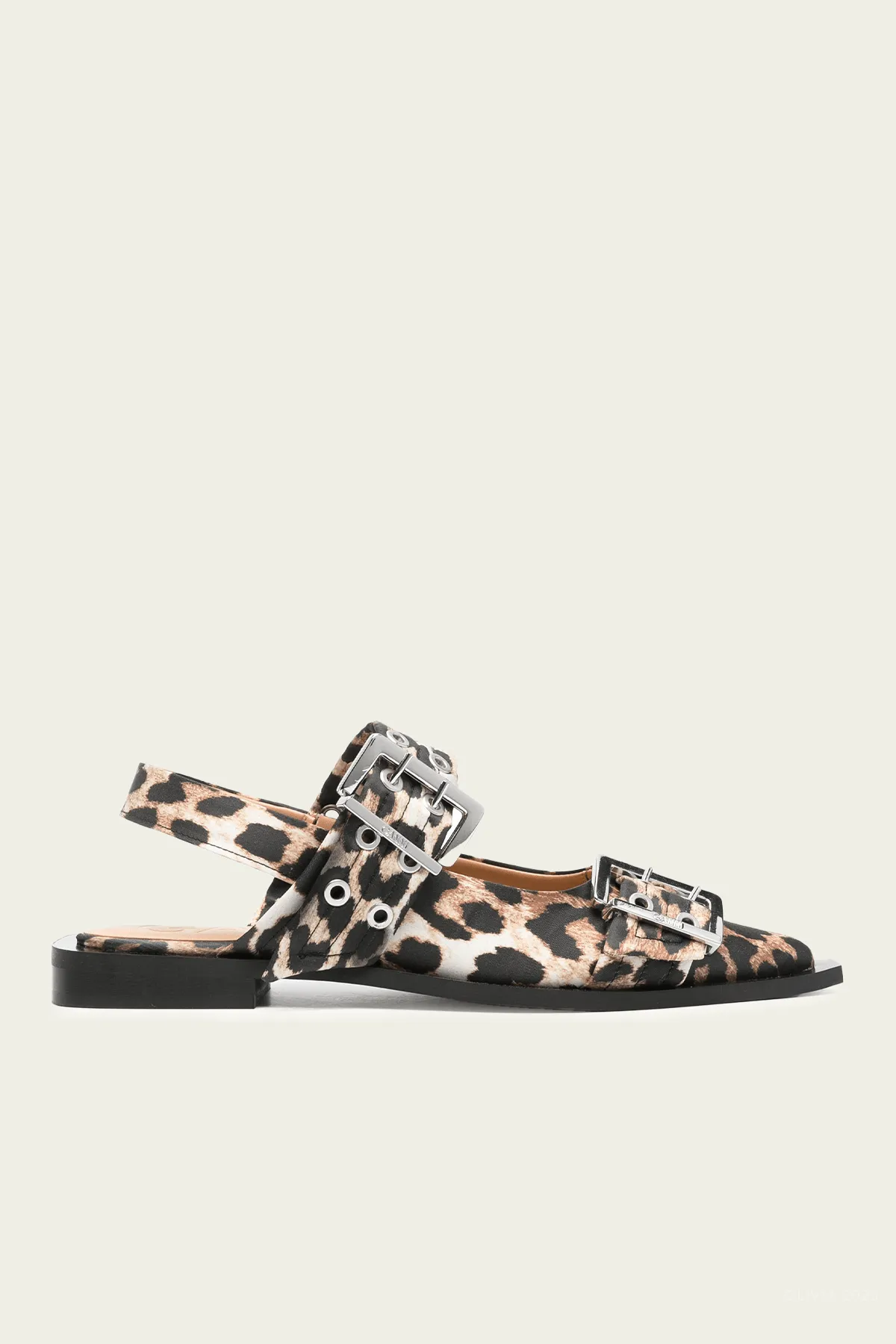 Feminine Buckle Ballerina Satin Print in Leopard