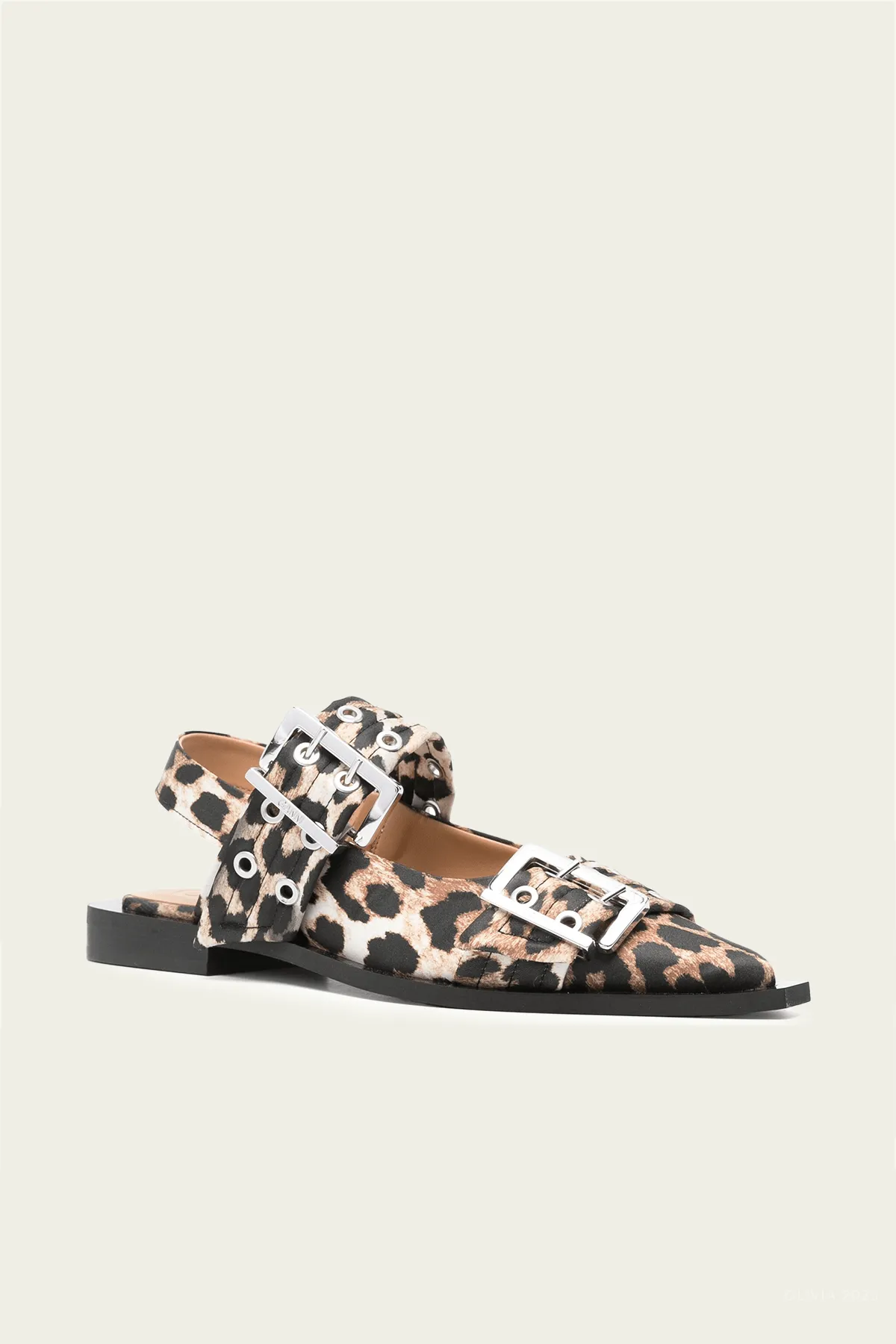Feminine Buckle Ballerina Satin Print in Leopard