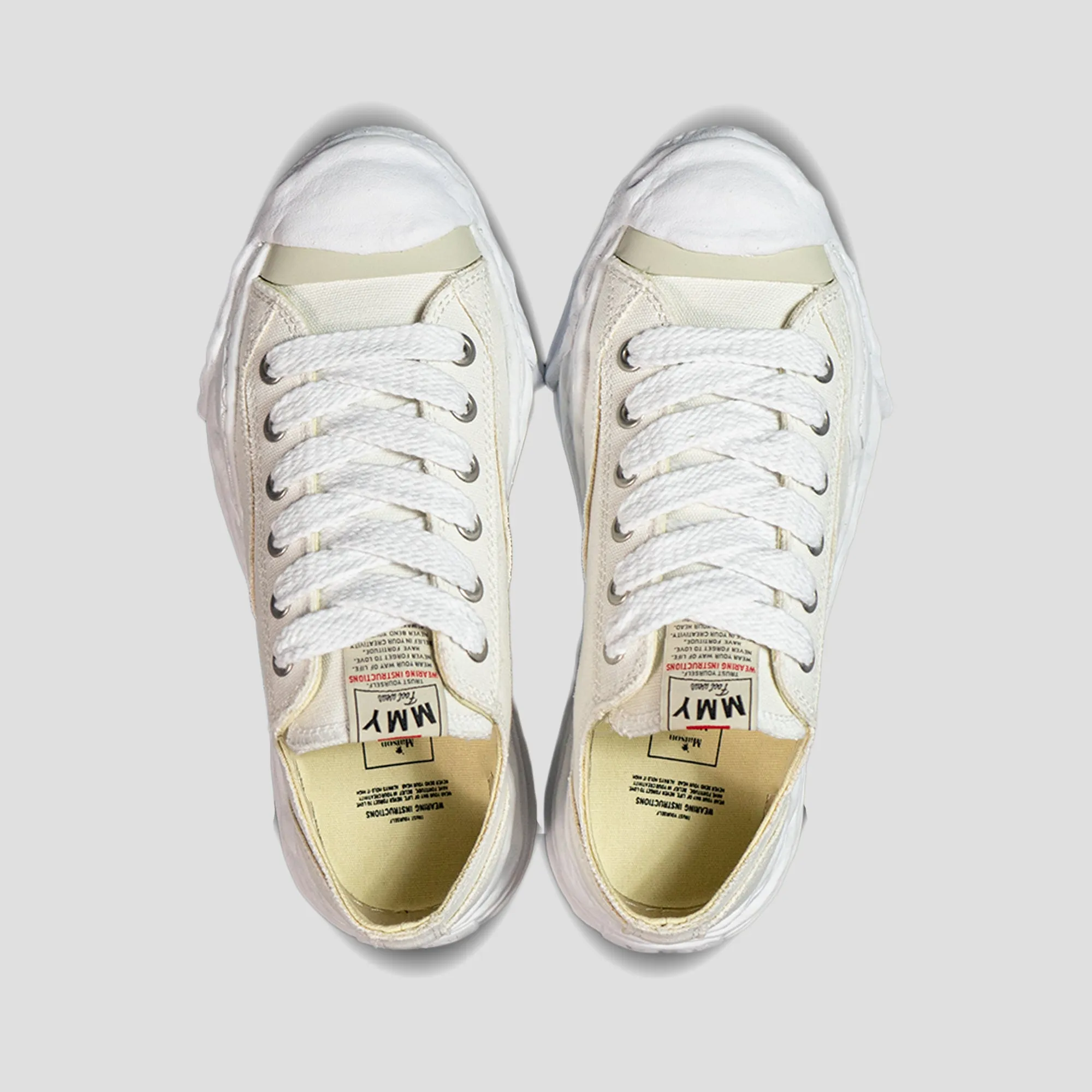 HANK OG SOLE CANVAS LOW TOP SNEAKERS