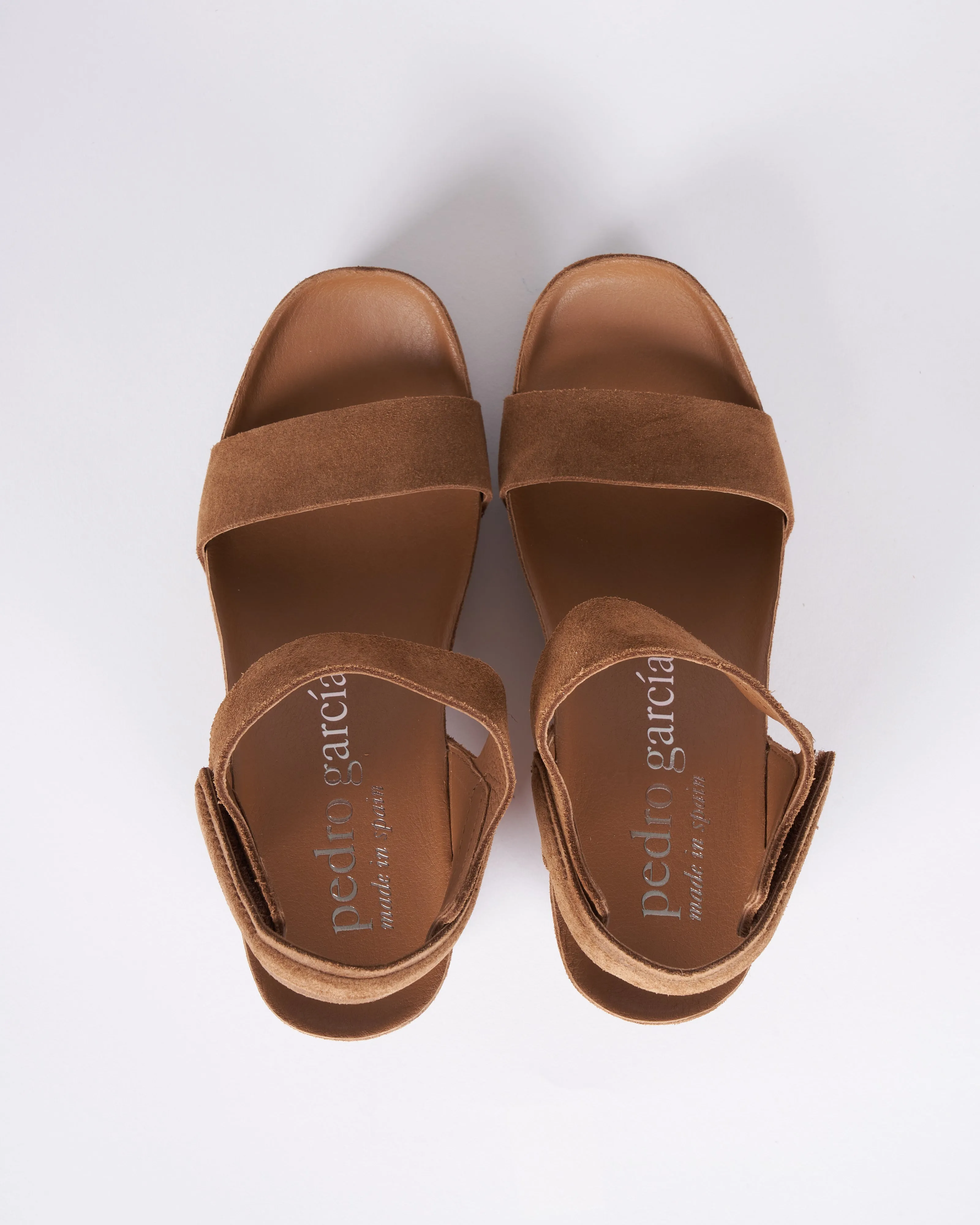 josette wedge - cigar castoro