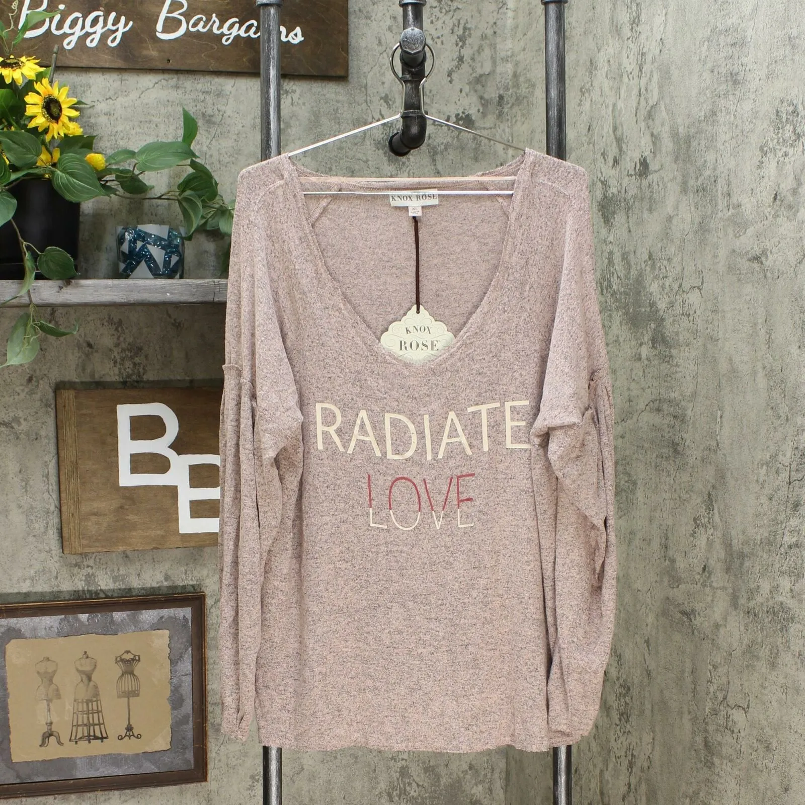 Knox Rose Women's Radiate Love Long Sleeve Scoop Neck Top