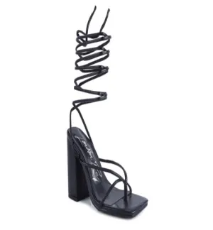 LACE UP BLOCK HEELED SANDAL