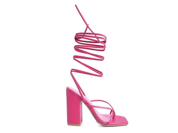 LACE UP BLOCK HEELED SANDAL