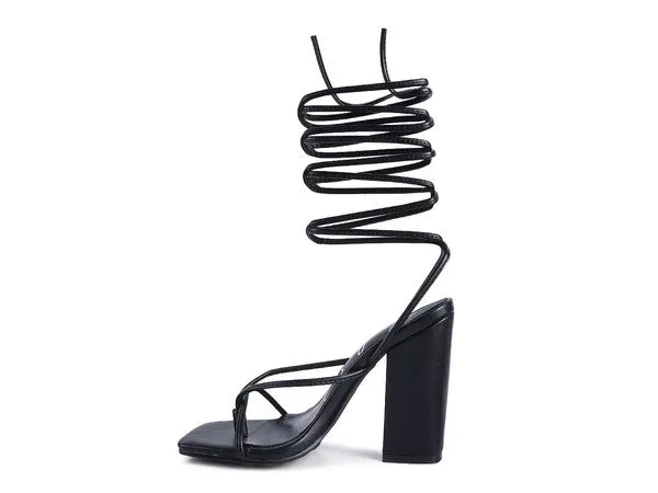 LACE UP BLOCK HEELED SANDAL