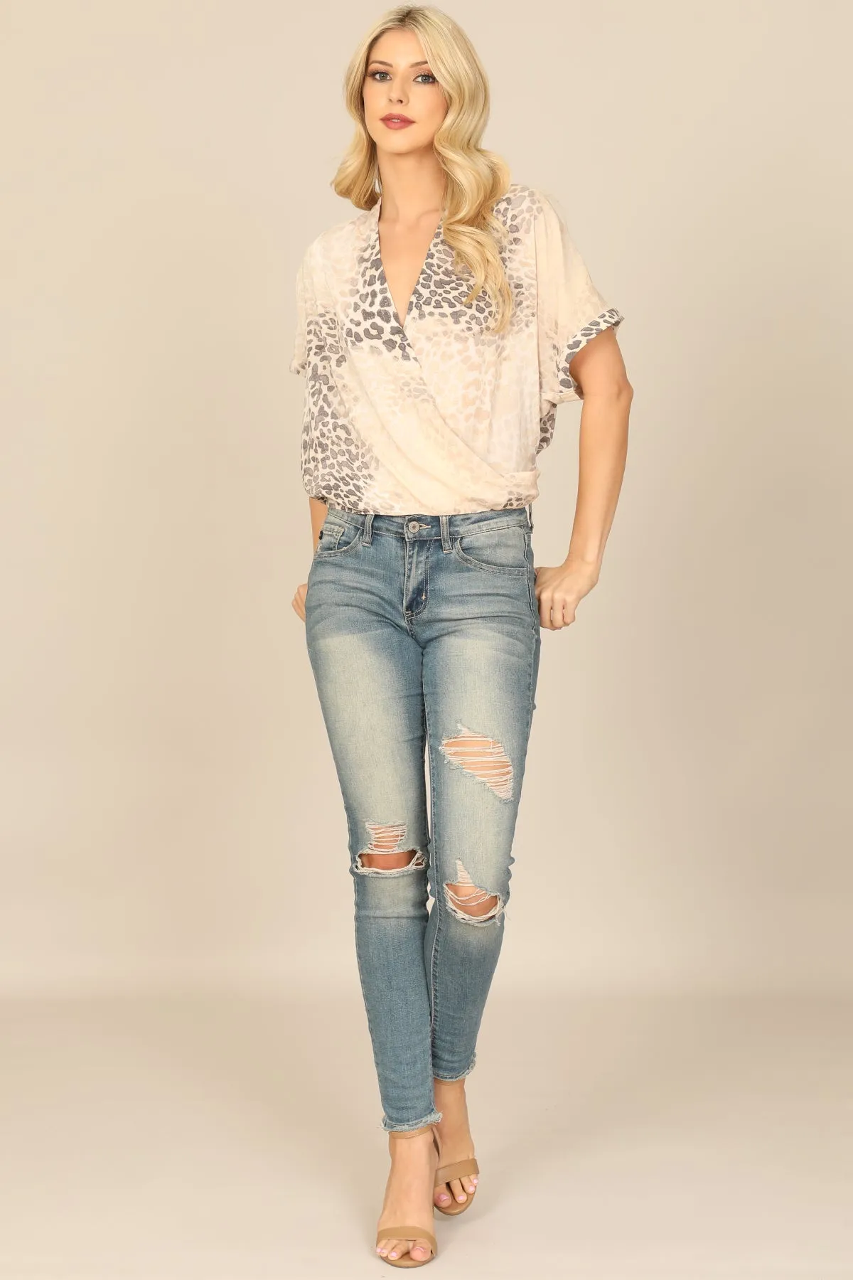LEOPARD HALF SLEEVE WRAP TOP