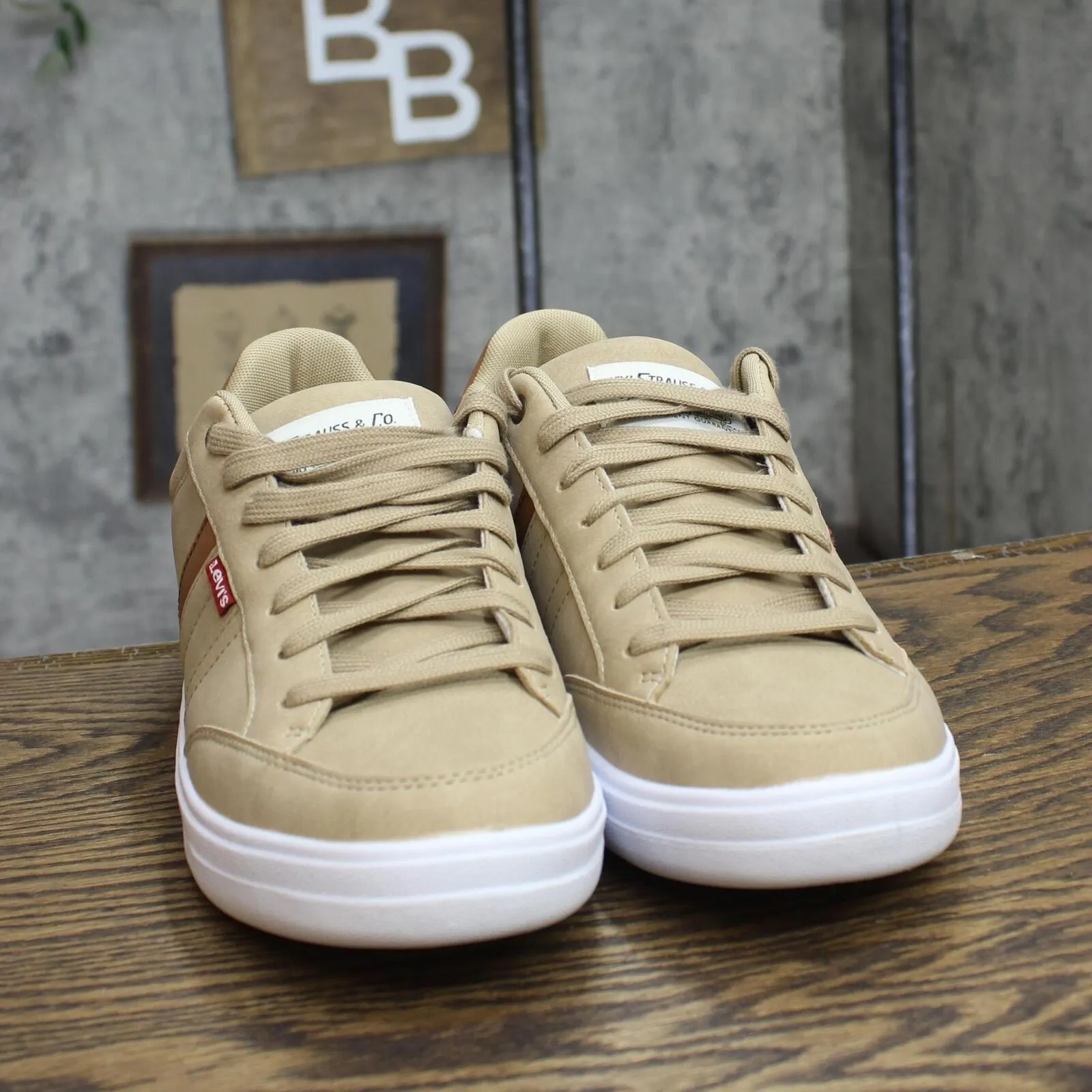 Levi's Mens Gavin Synthetic Leather Casual Lace Up Sneaker Light Tan Brown 10