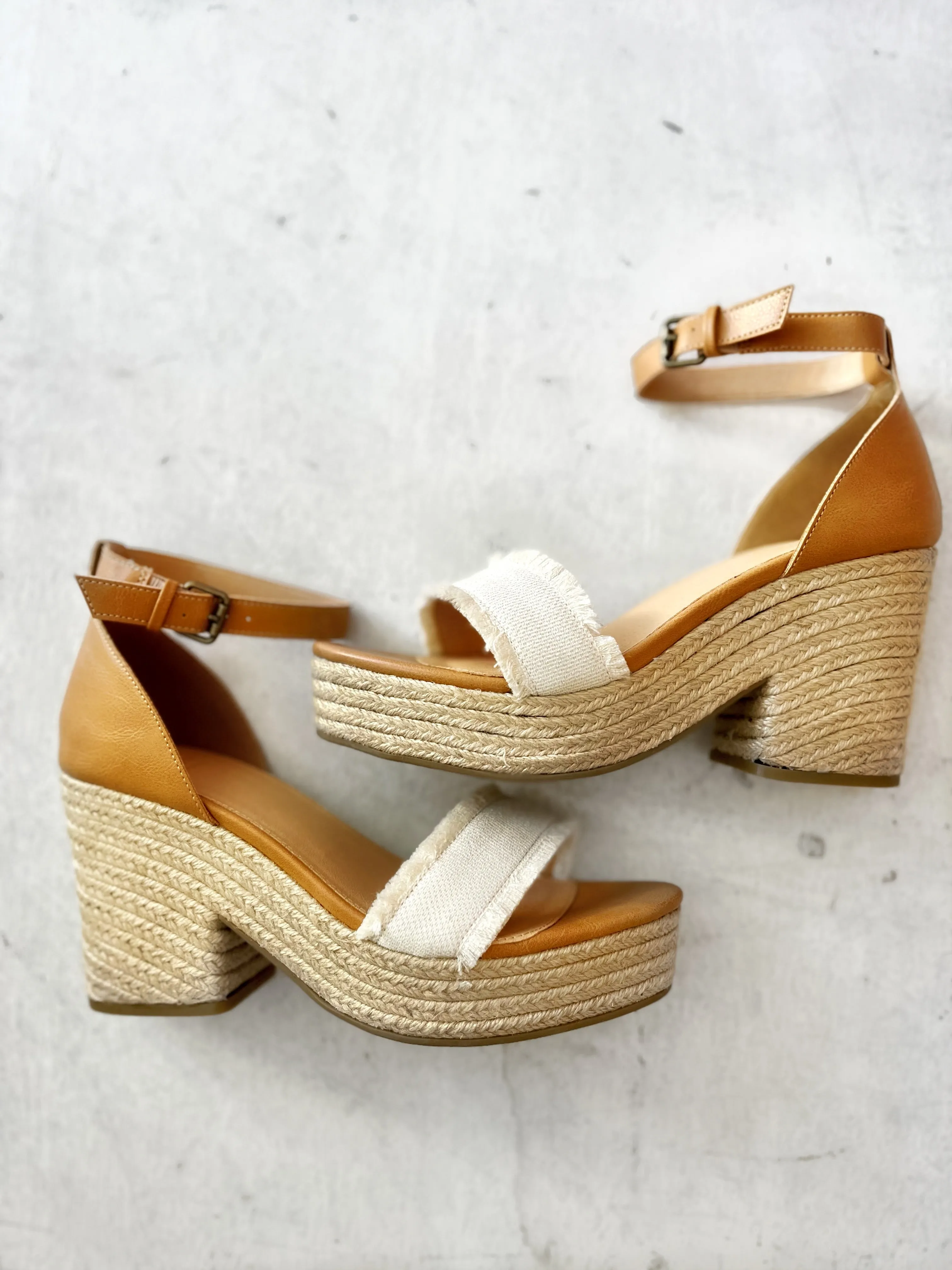 Lilliana Oasis Wedge