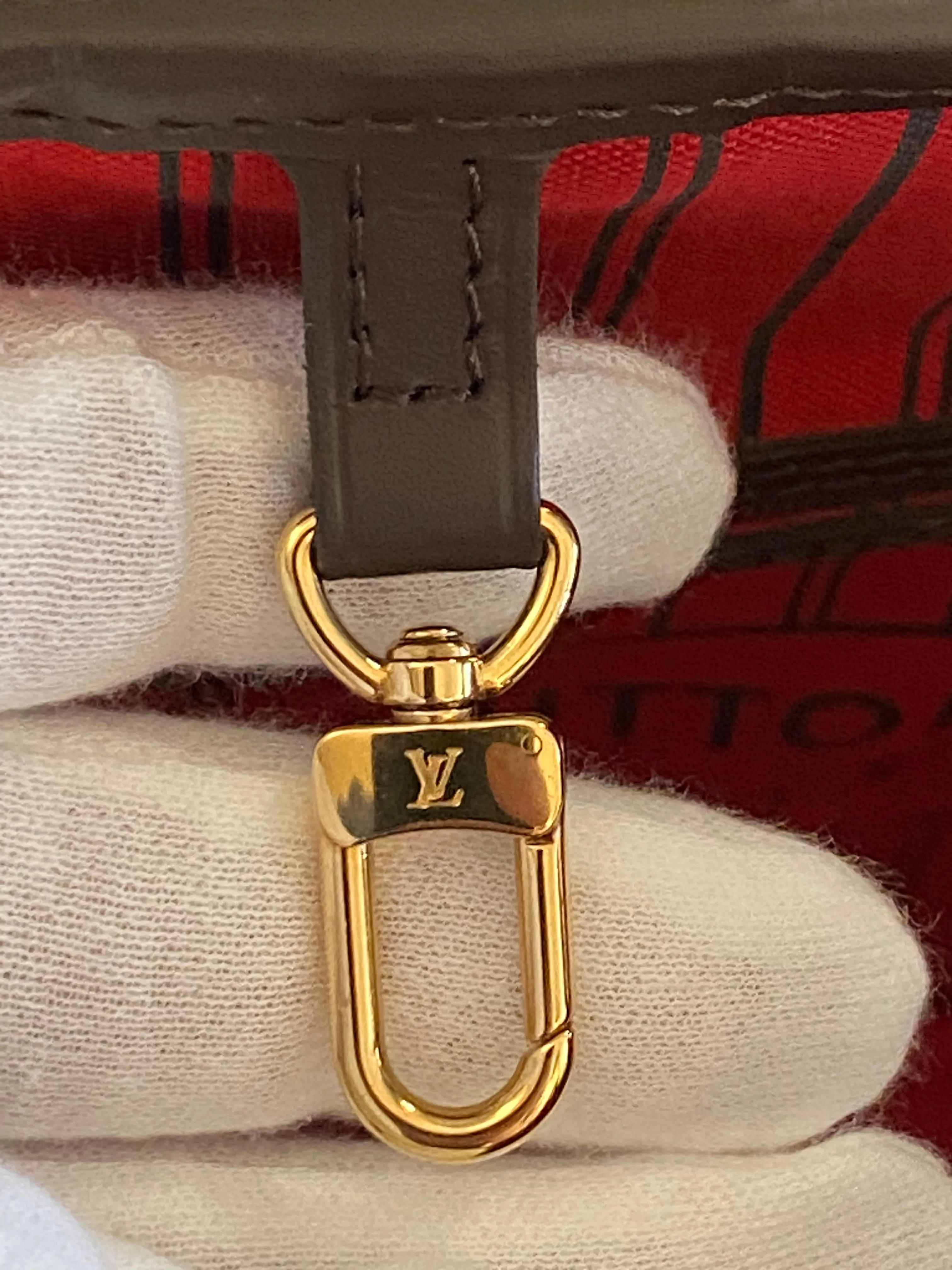 Louis Vuitton Damier Ebene Neverfull MM Tote