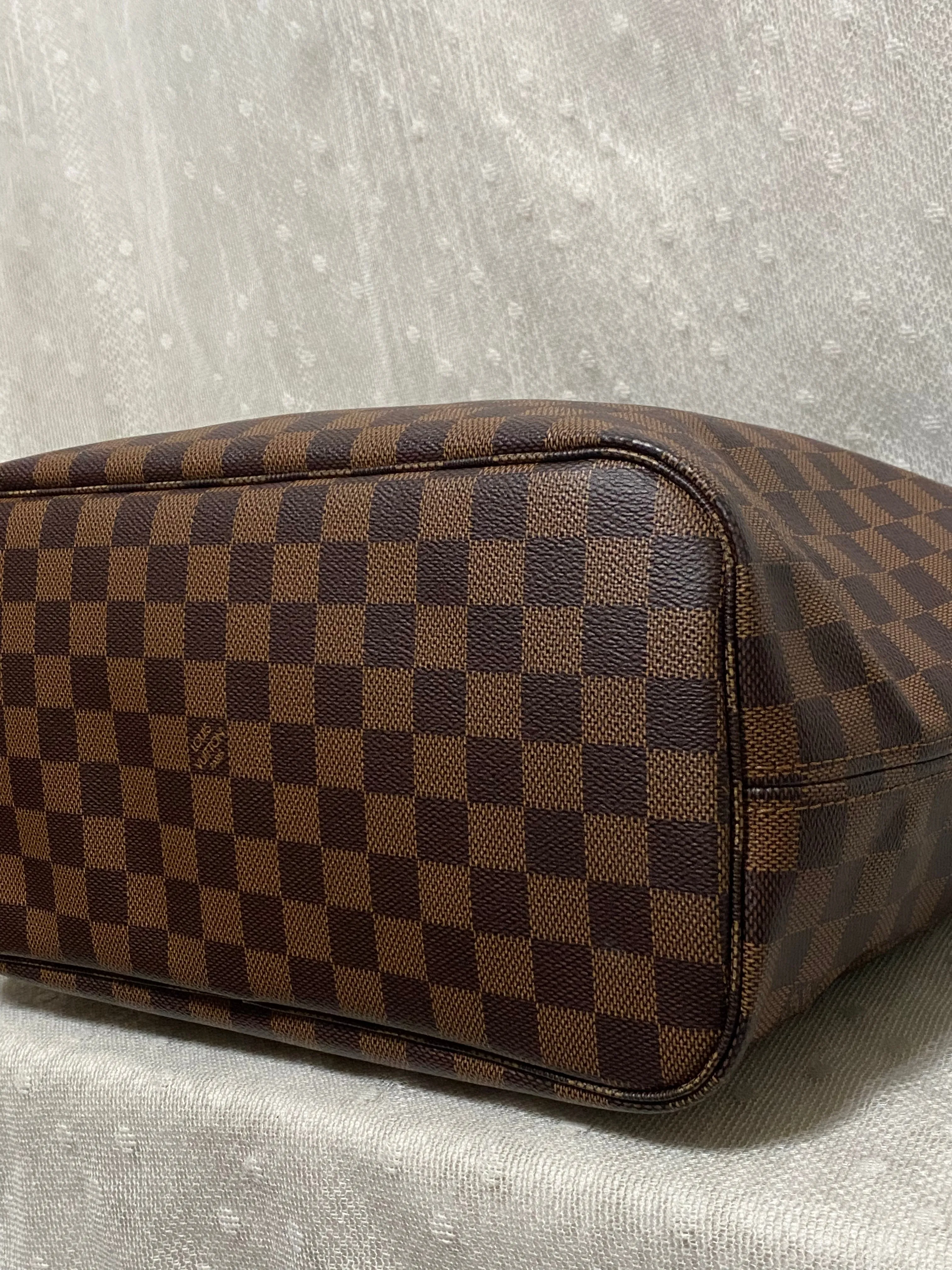 Louis Vuitton Damier Ebene Neverfull MM Tote