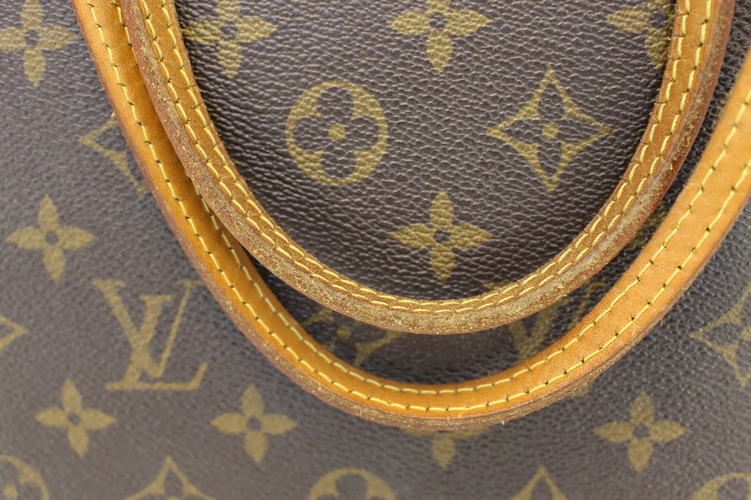 LOUIS VUITTON Neverfull MM Monogram Canvas Tote Bag