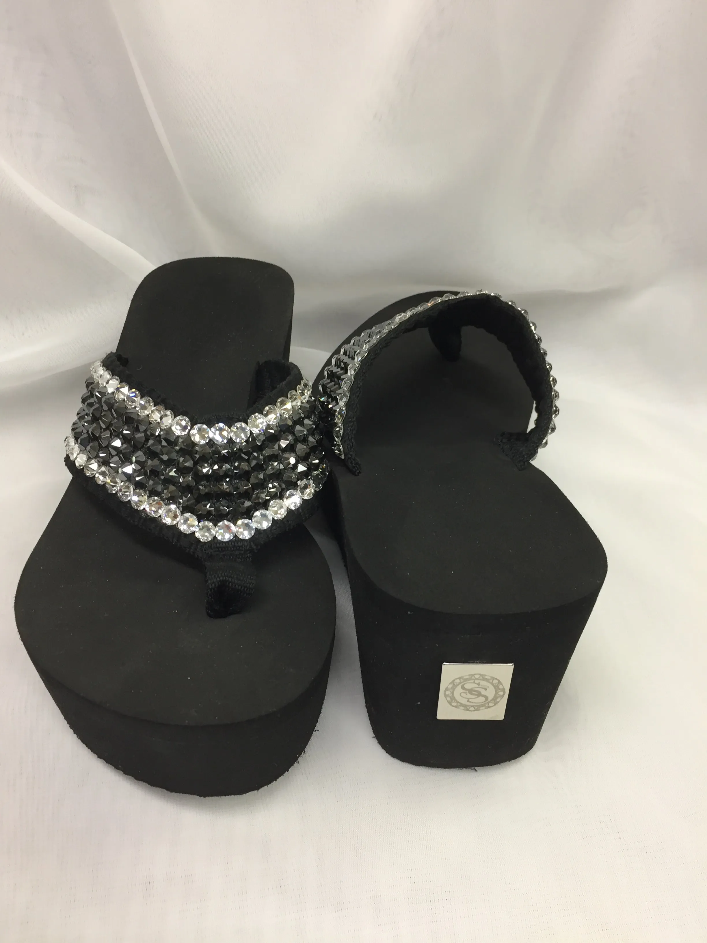 Miss Vegas Black/Crystal Outline Flip Flops