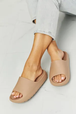 n My Comfort Zone Slides in Beige