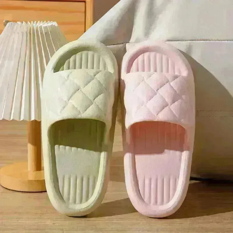 New Rhombus Home Slippers Summer Non-slip Floor Bathroom Slipper Lightweight Simple House Shoes For Women Men