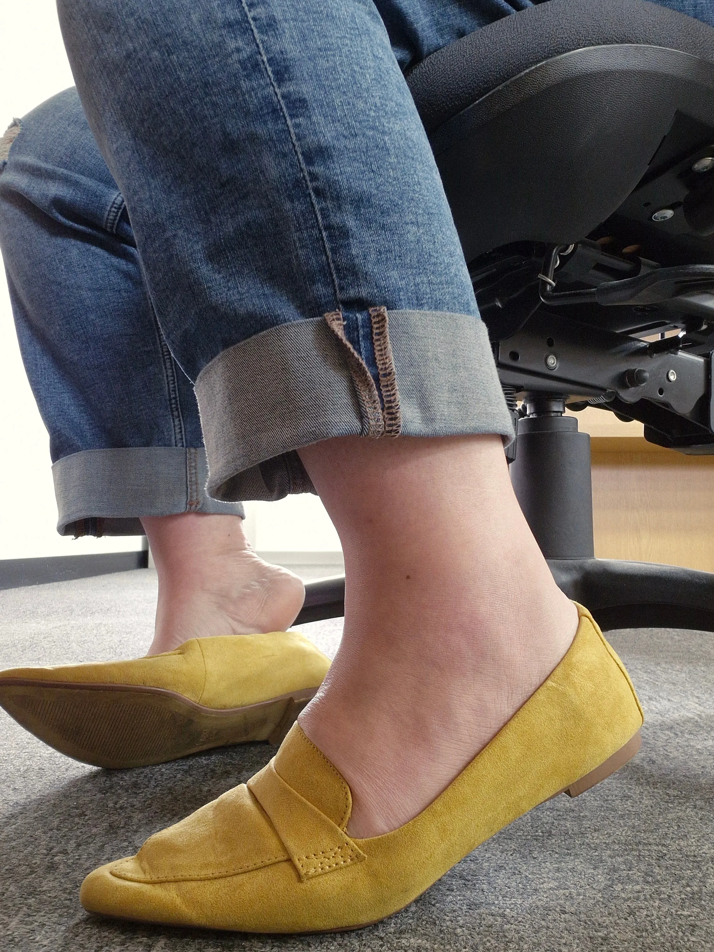 Next Yell9w Well Worn Flats / UK6