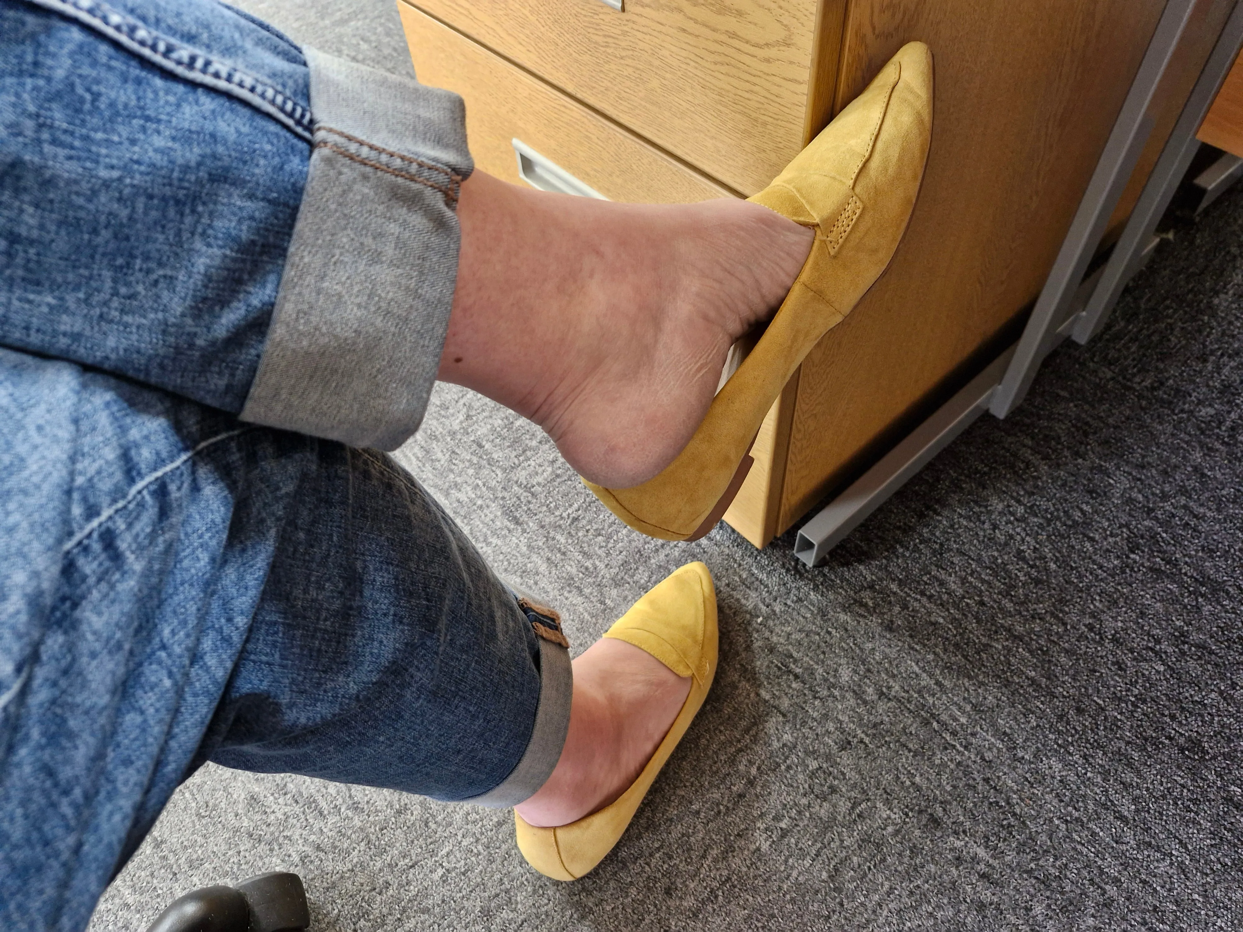 Next Yell9w Well Worn Flats / UK6