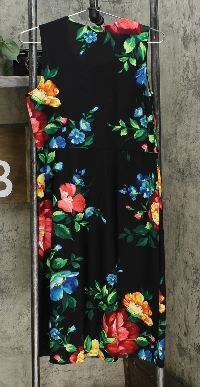 NWT Slinky Brand Women's Sleeveless Fit & Flare Dress. 667449 Small Medium