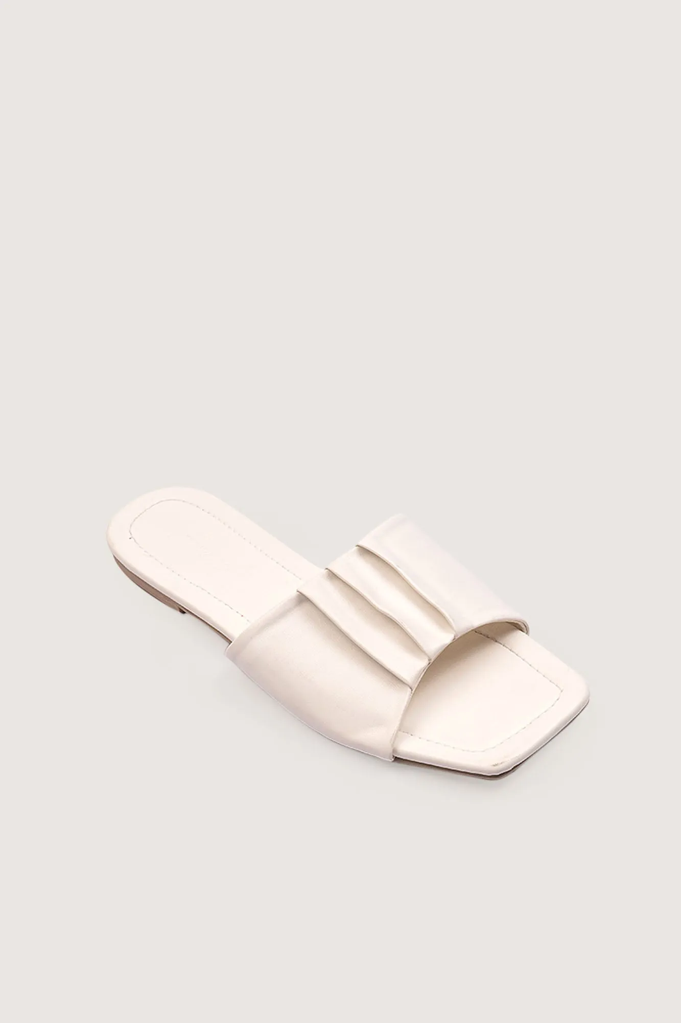 Pleated Band Square Toe Sandals