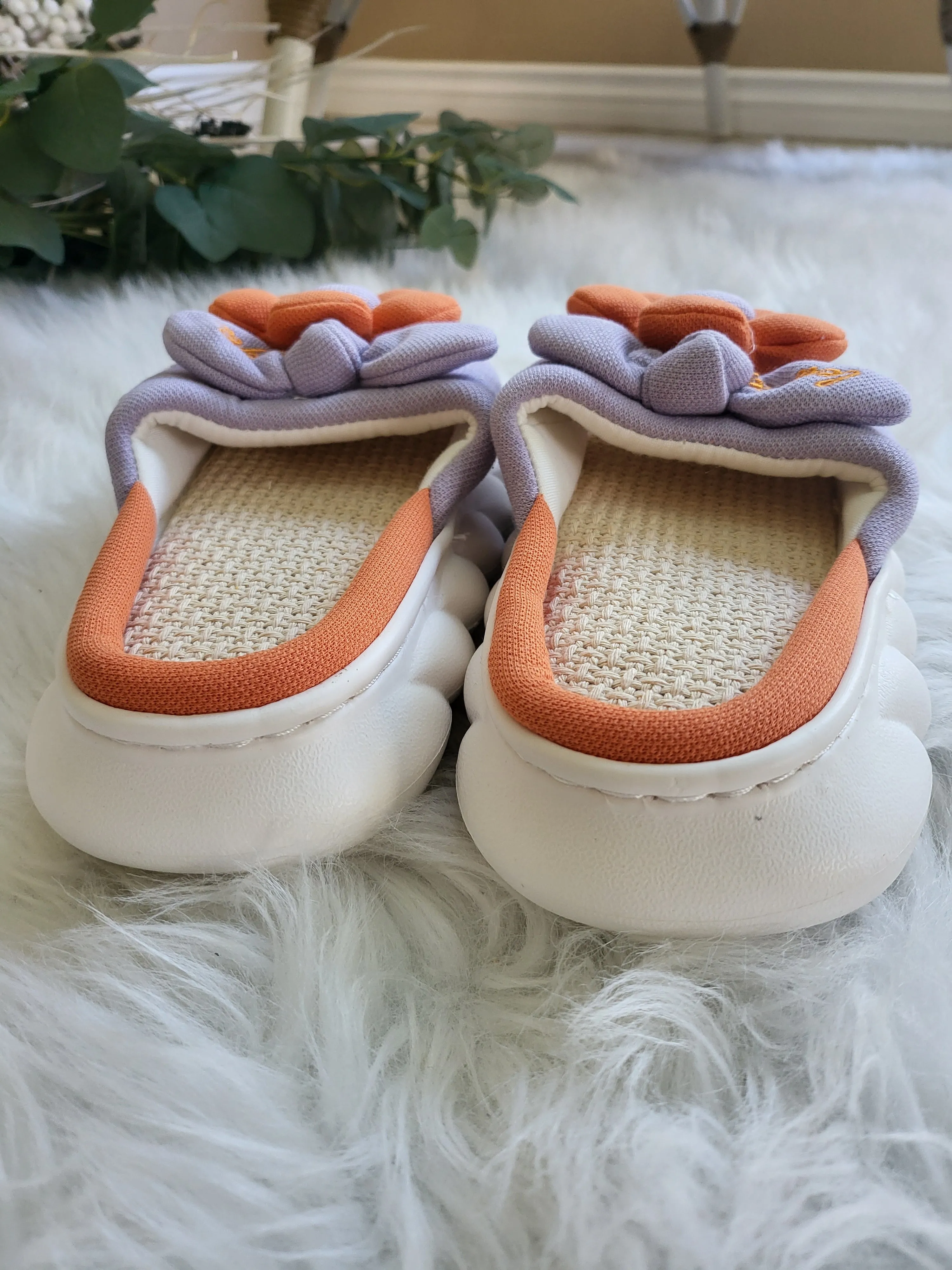 Puff Flower Slippers