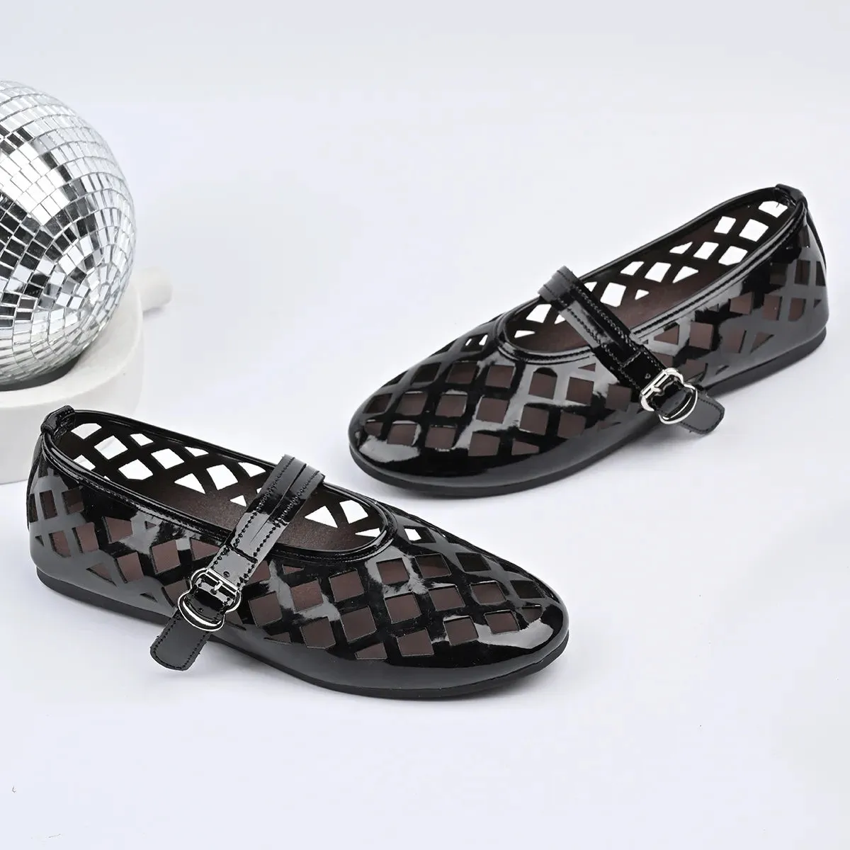 Round Toe Flats Slip-Ons