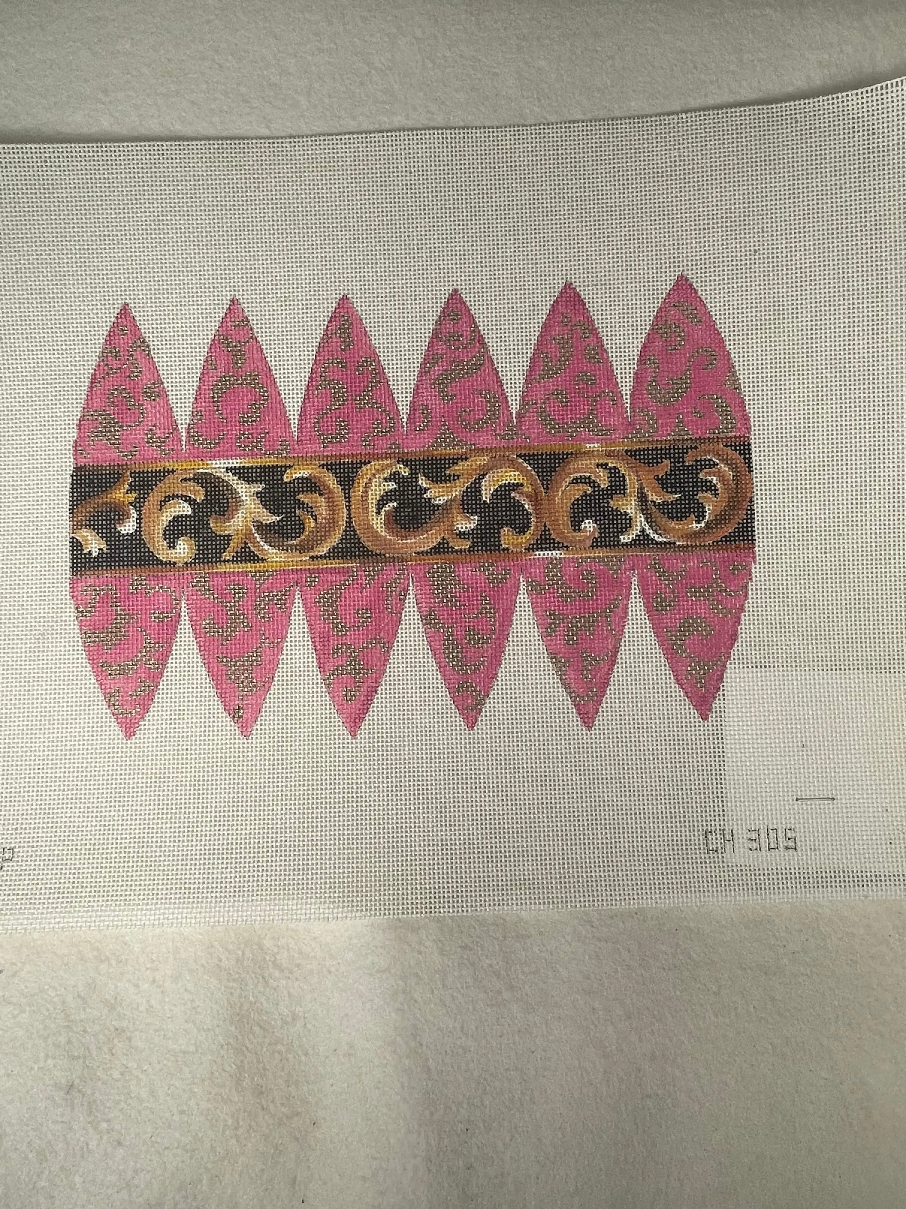 *SALE -  Colors of Praise CH305 Pink 6 Panel Ornament