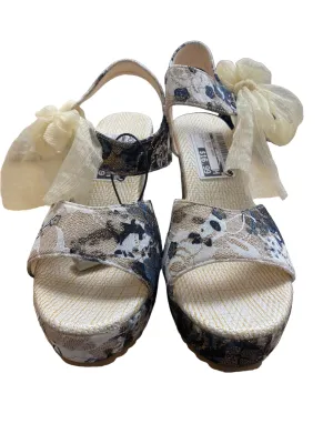 Shoes Heels Wedge By Clothes Mentor In Floral Print