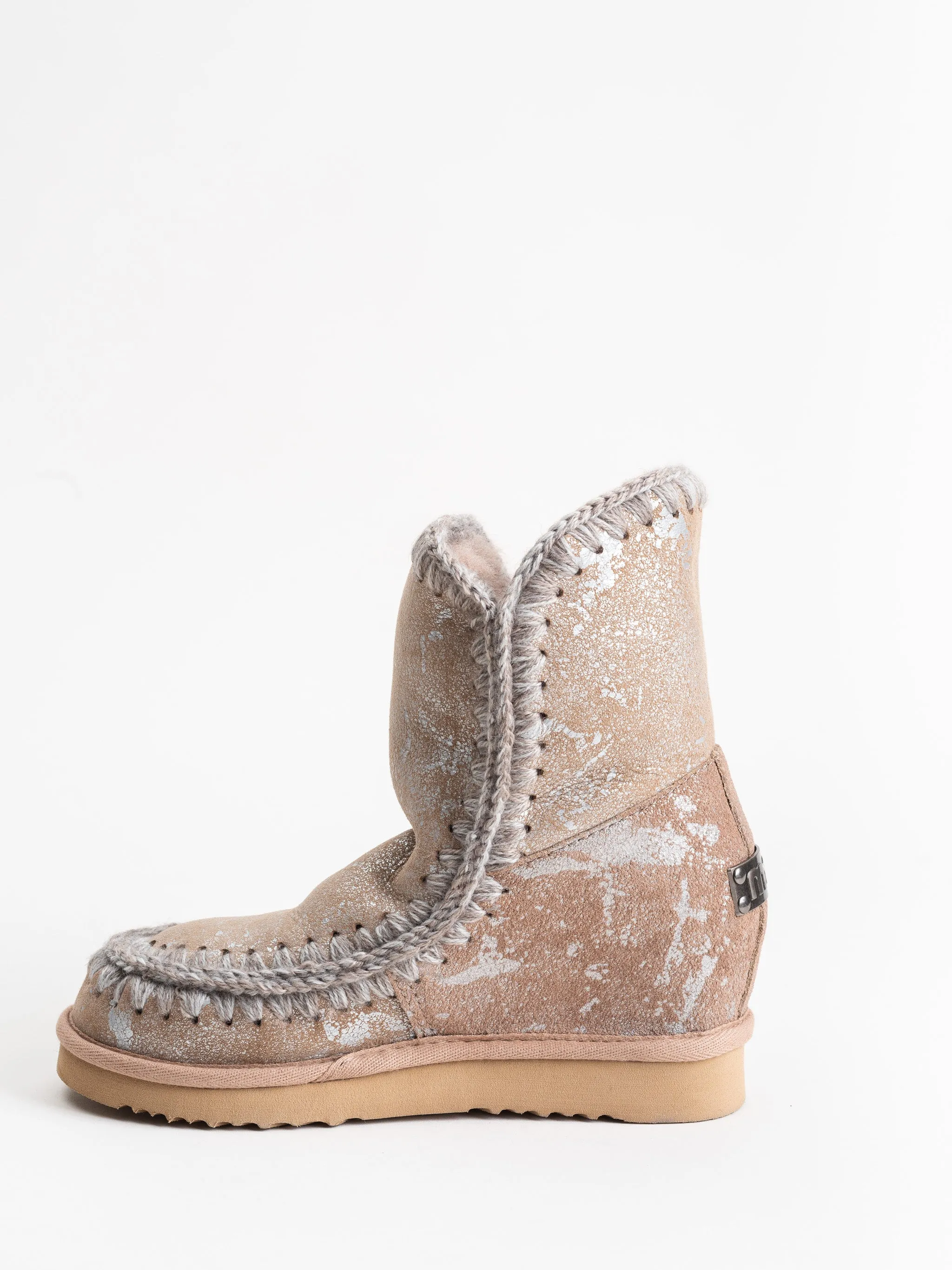 short inner wedge boot