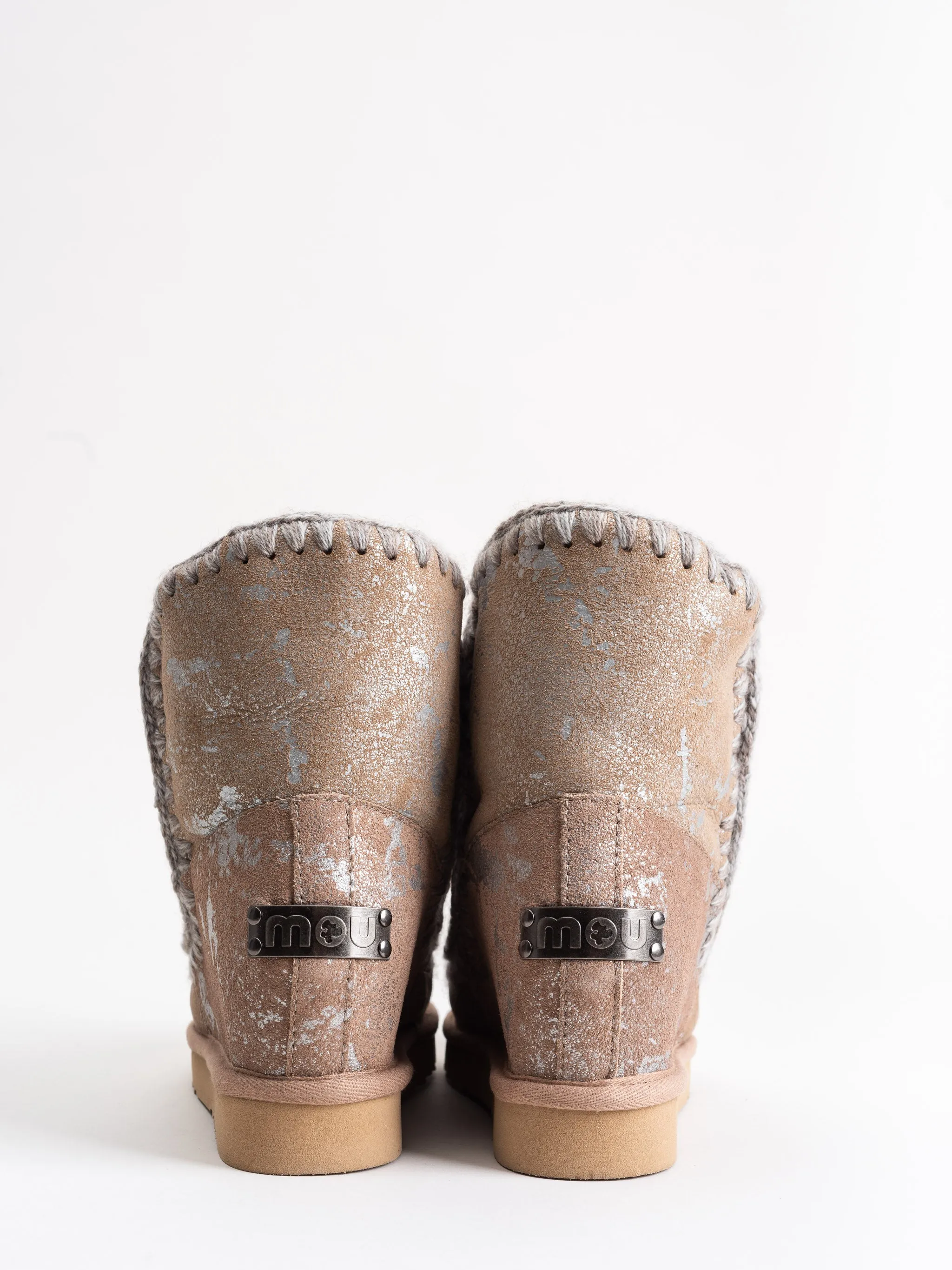 short inner wedge boot