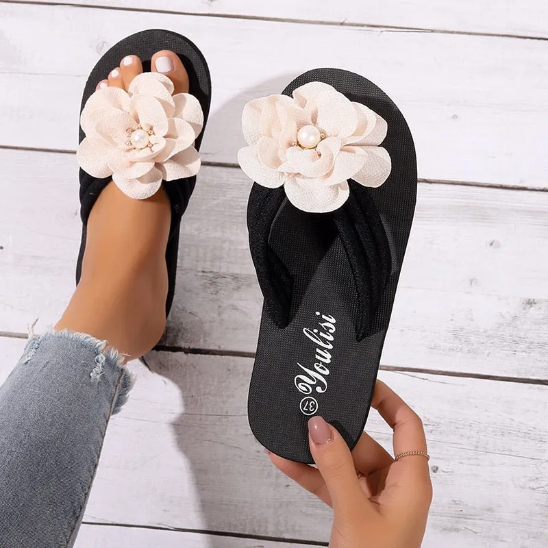 Summer Beach Style Thong Slippers for Women with Flower and Pearl