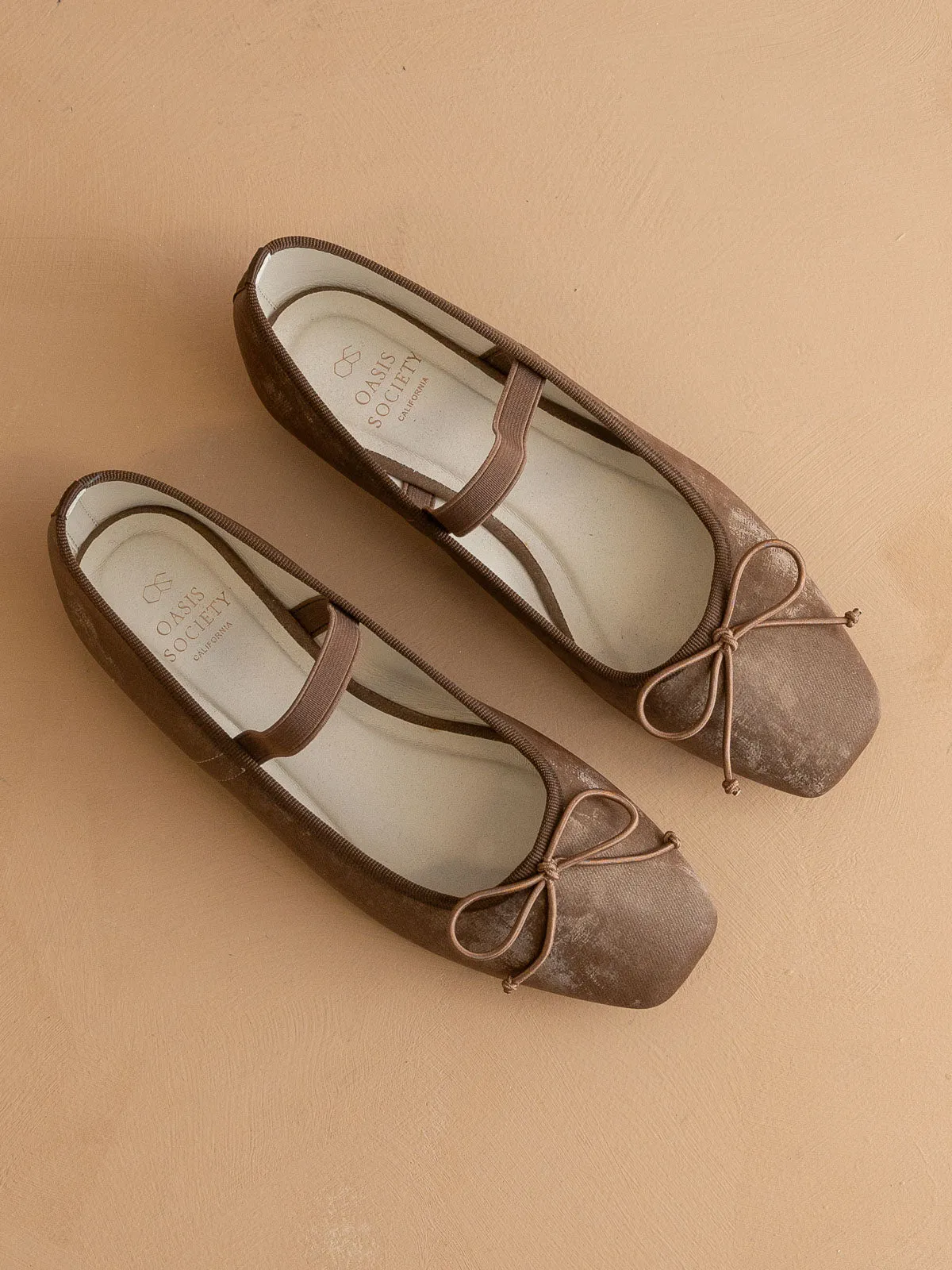 The London | Coffee Ballet Pointe Flat