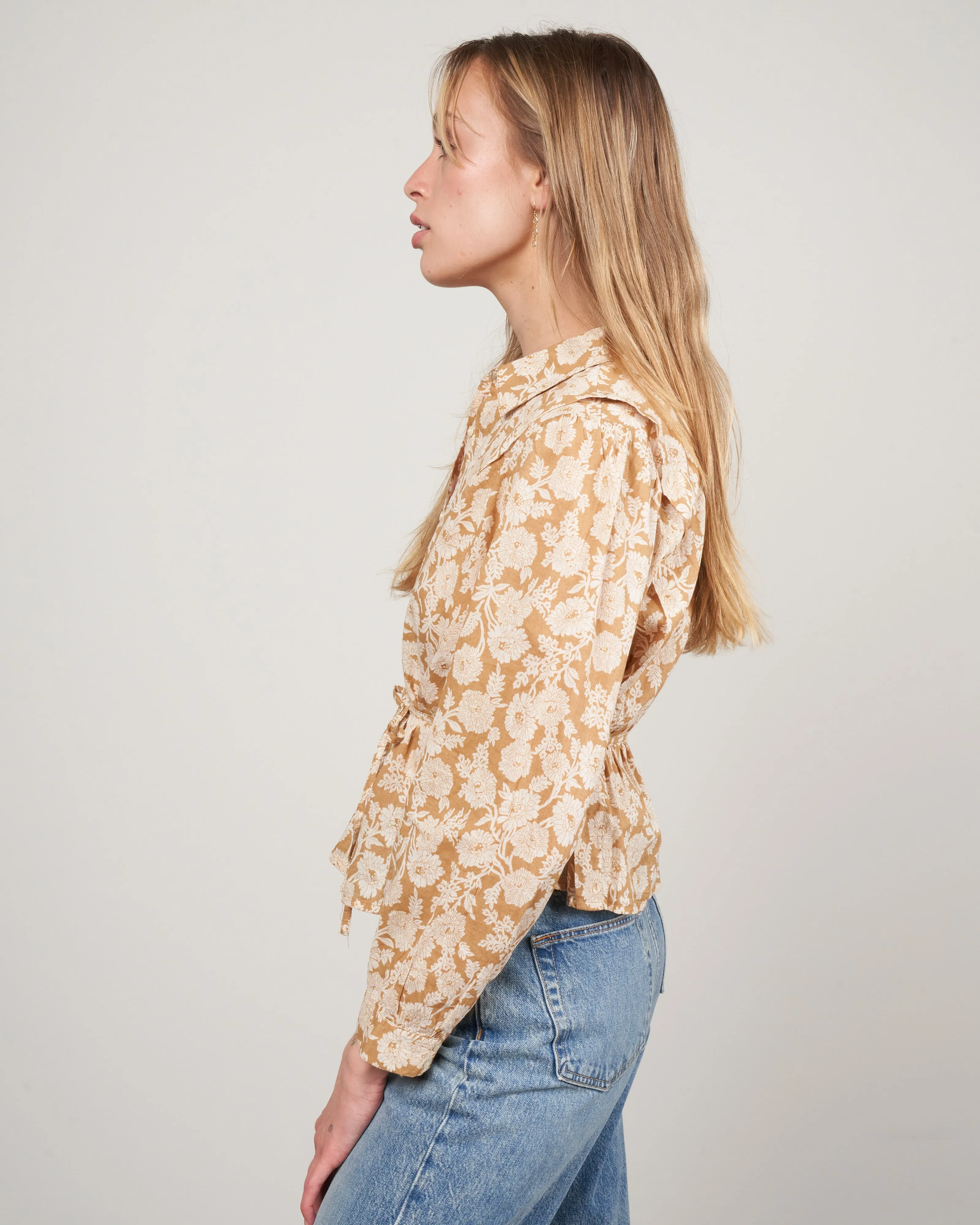 the stream top - oat wild brush floral