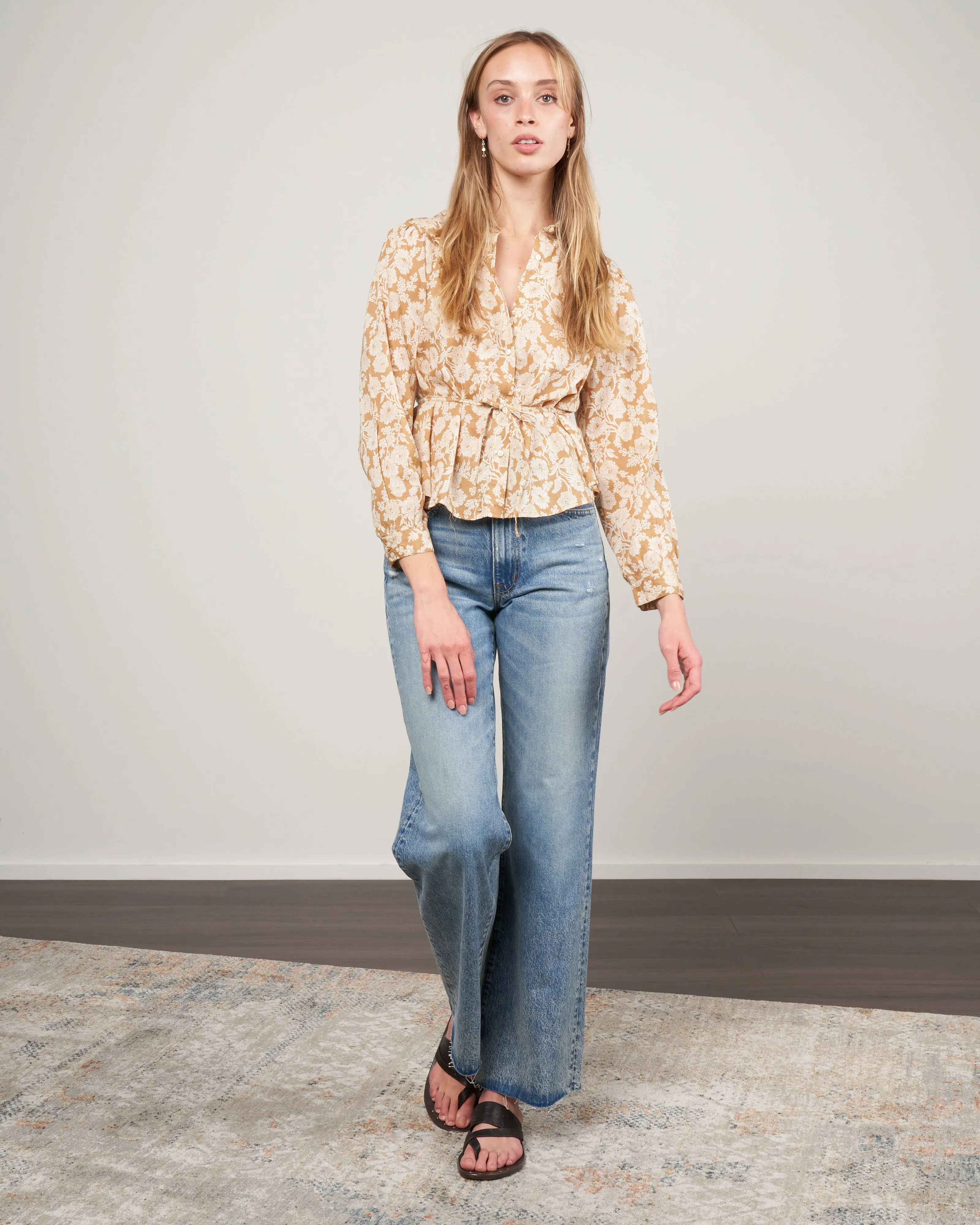 the stream top - oat wild brush floral