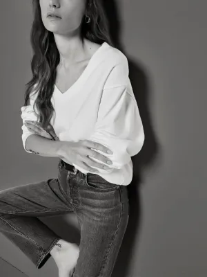WYATT OVERSIZED V-NECK IN WHITE